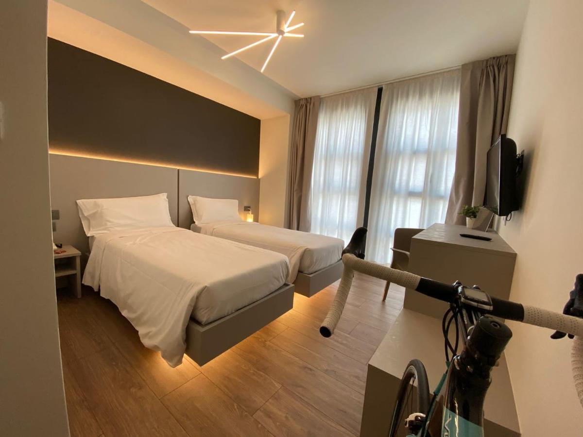 Fly Bike Hotel Trento Ngoại thất bức ảnh