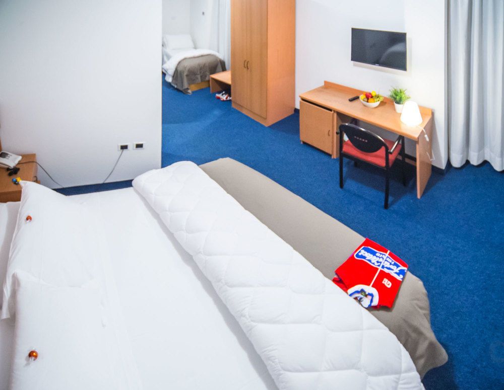 Fly Bike Hotel Trento Ngoại thất bức ảnh