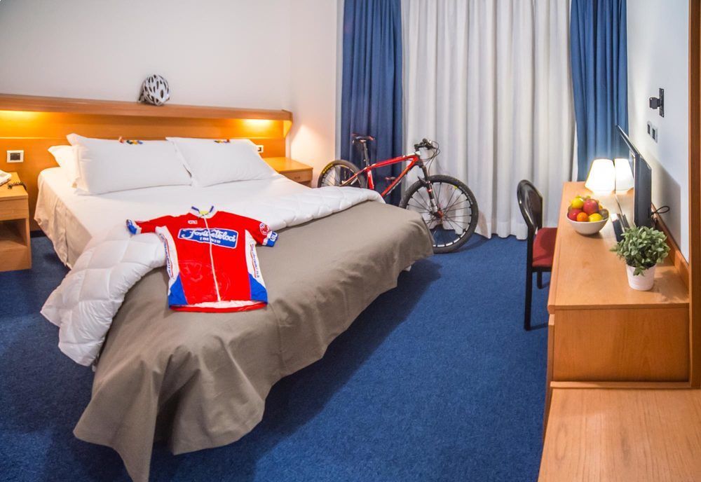 Fly Bike Hotel Trento Ngoại thất bức ảnh
