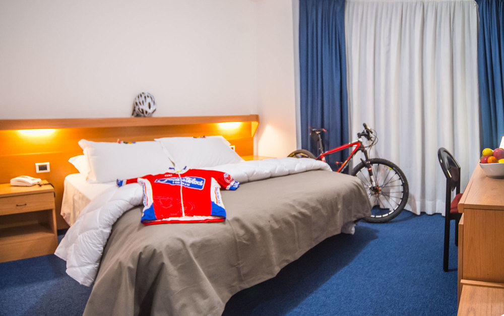 Fly Bike Hotel Trento Ngoại thất bức ảnh