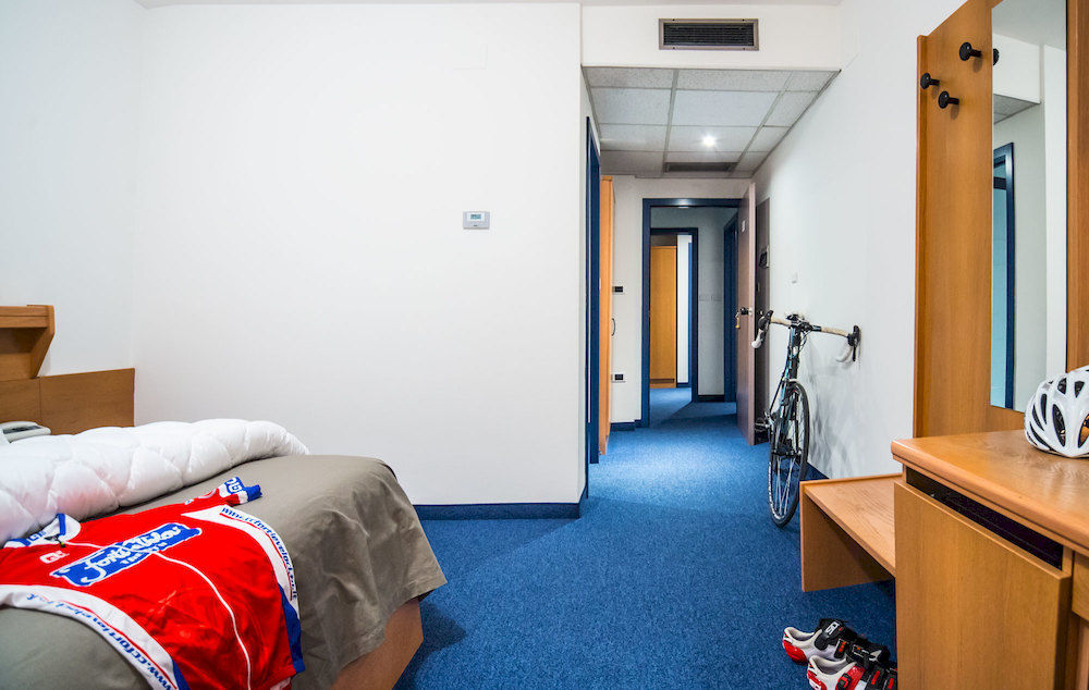 Fly Bike Hotel Trento Ngoại thất bức ảnh
